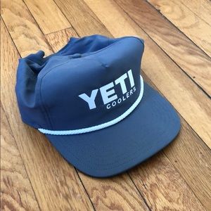 Yeti hat